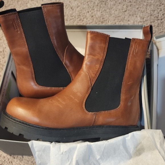 Vagabond Brown Ankle Boots - Picture 3 of 5